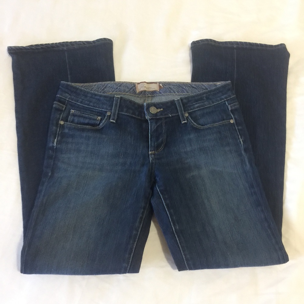 Paige jeans 28 laurel canyon lowrise boot cut
